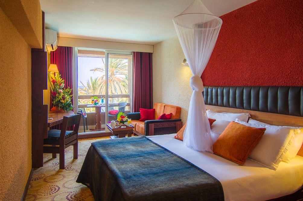 Hotel Le Ndiambour Et Résidence 4*