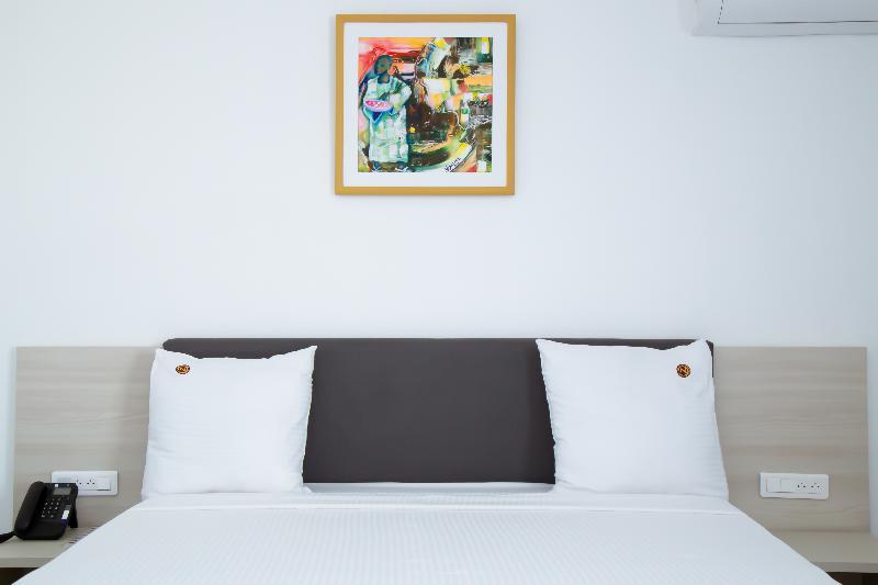 Le Ndiambour Et Résidence Hotel